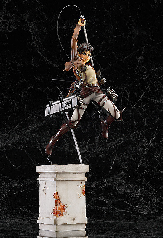 attack on titan eren titan statue