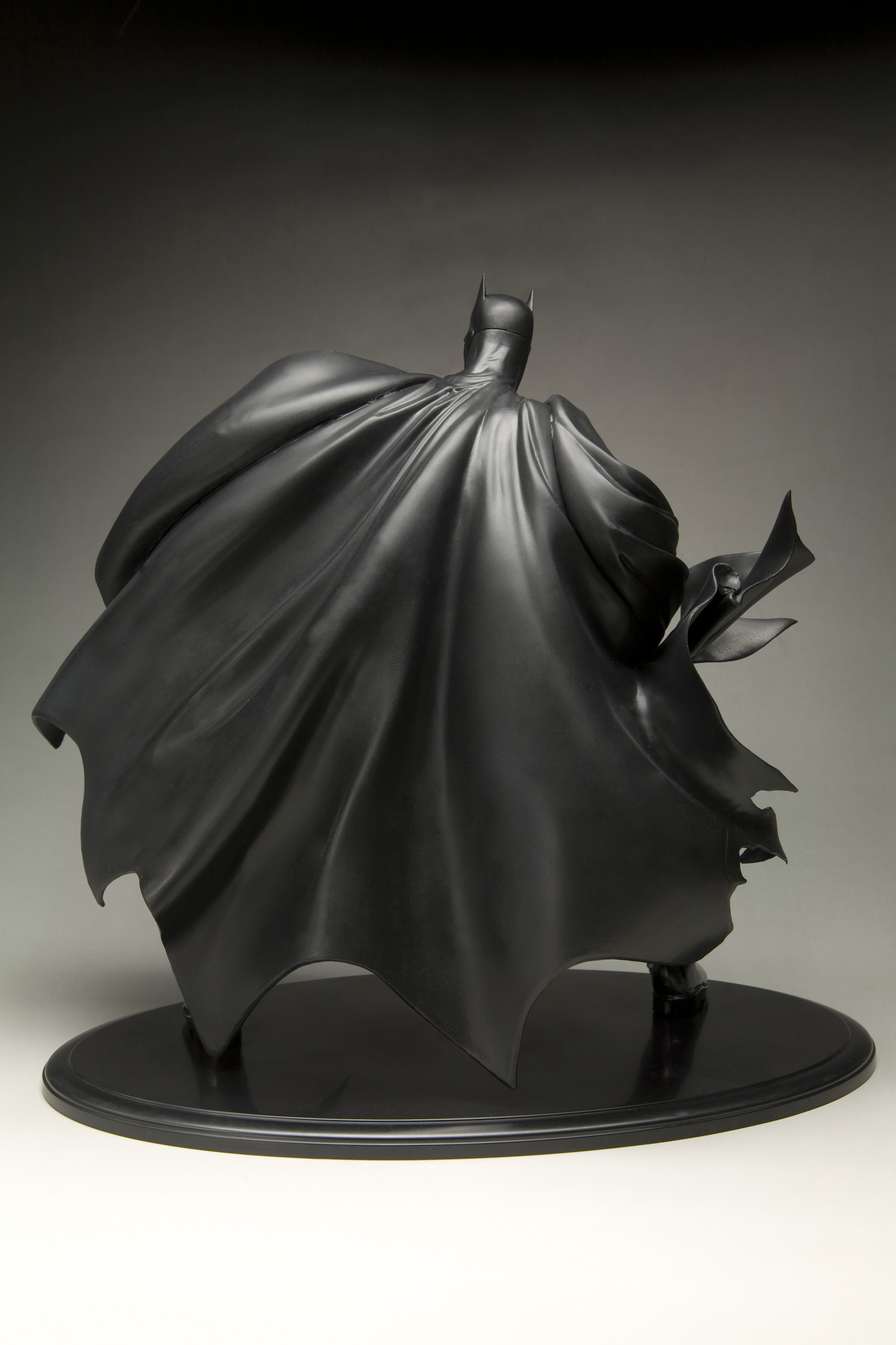 batman black costume artfx statue